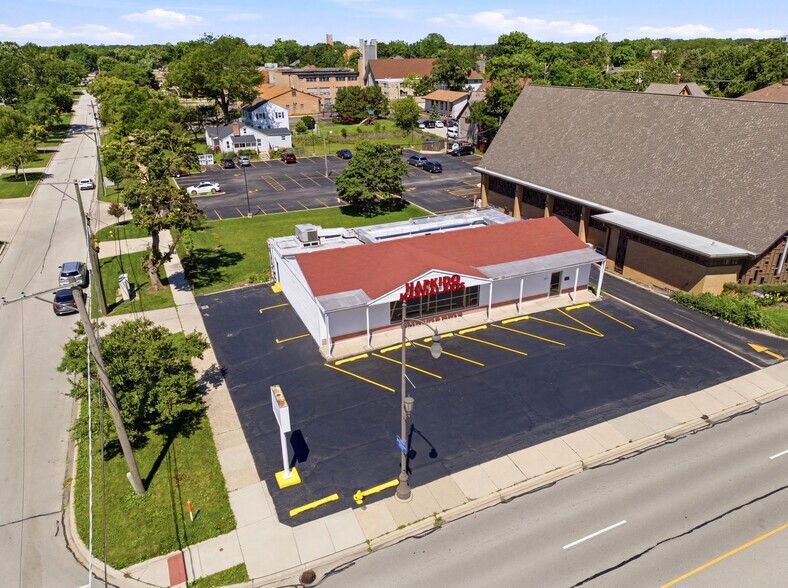 230 S Main St, Lombard, IL for sale - Building Photo - Image 1 of 17