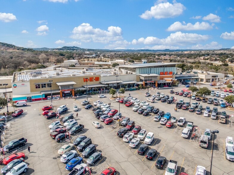 24165 W IH-10, San Antonio, TX for lease - Building Photo - Image 3 of 21