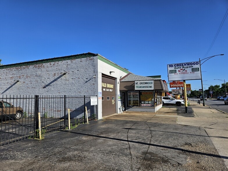 10319 S Kedzie Ave, Chicago, IL à louer - Photo du bâtiment - Image 3 de 15