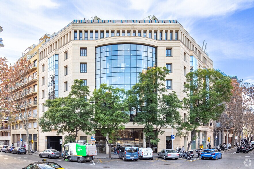 Carrer d' Ausiàs March, 148, Barcelone, Barcelona à louer - Photo principale - Image 1 de 5