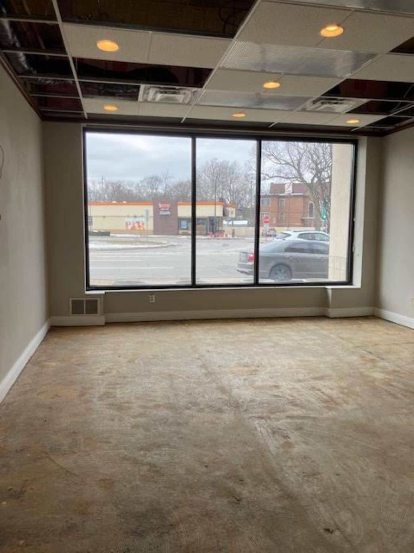 22438 Woodward Ave, Ferndale, MI for sale Interior Photo- Image 1 of 9