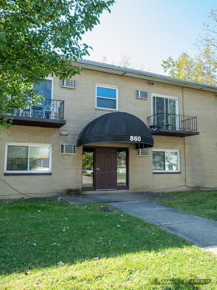 860 Colorado Ave, Lorain, OH for sale - Building Photo - Image 1 of 1