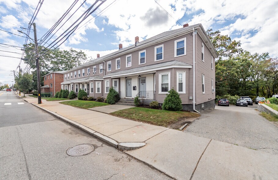 266-274 River St, Waltham, MA à vendre - Photo du bâtiment - Image 1 de 27