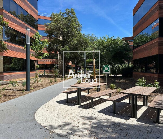 17 Avenue Didier Daurat, Blagnac à louer - Photo du bâtiment - Image 2 de 17