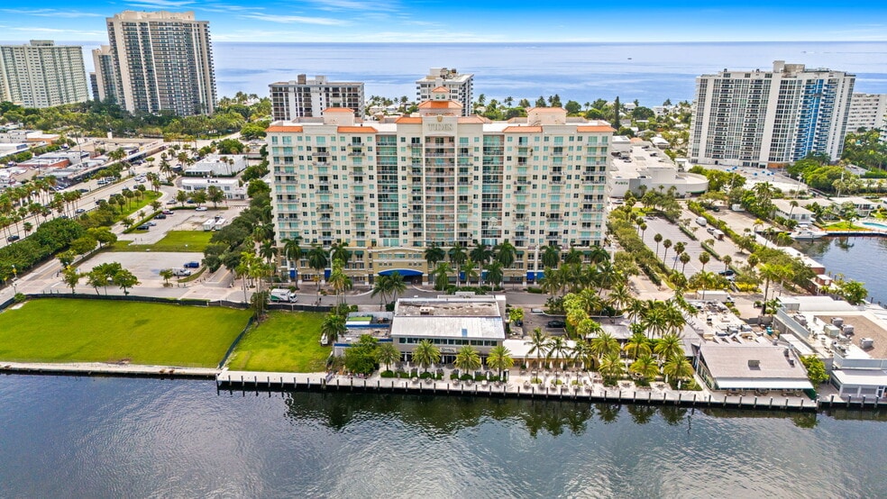 3020 NE 32nd Ave, Fort Lauderdale, FL à vendre - Photo du bâtiment - Image 3 de 21