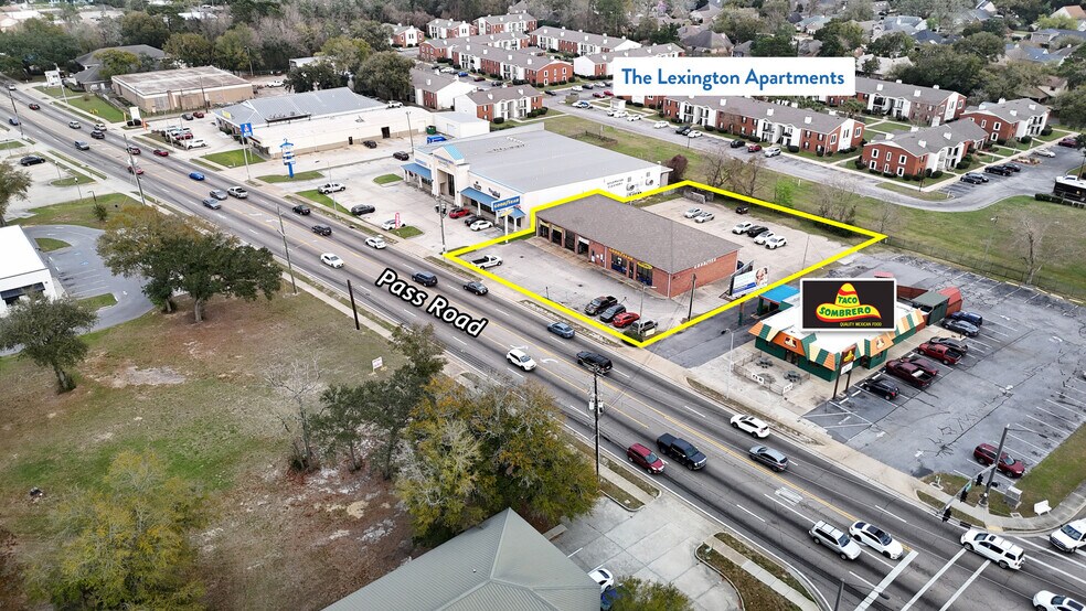 2585 Pass Rd, Biloxi, MS à vendre - Photo du bâtiment - Image 3 de 10