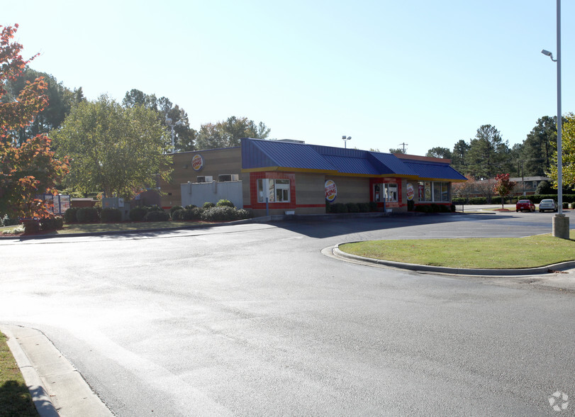 2700-2740 Roberts Ave, Lumberton, NC à louer - Photo du bâtiment - Image 2 de 2