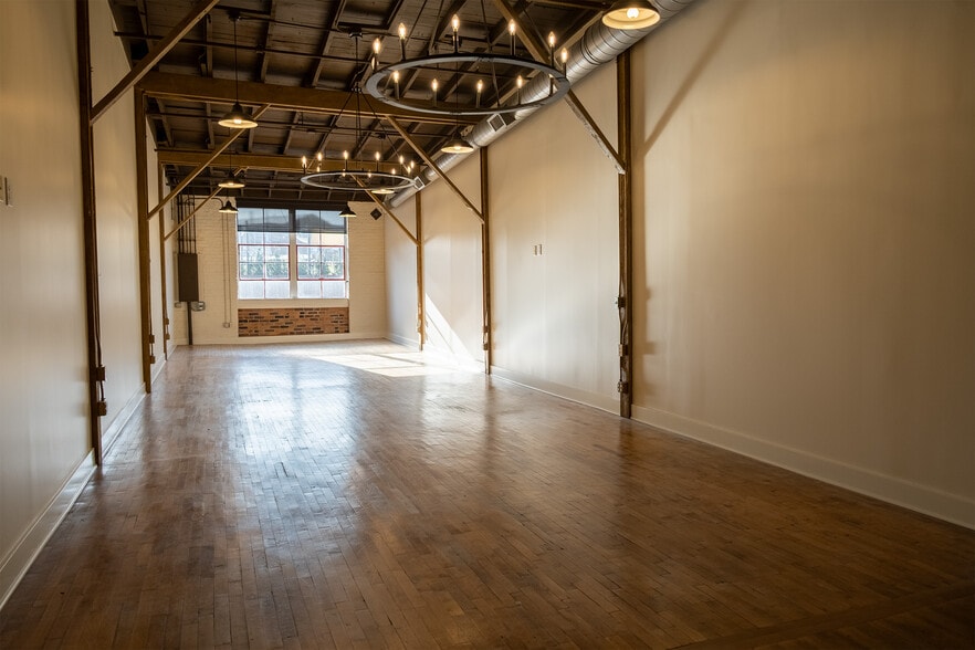 434 Houston St, Nashville, TN for lease - Building Photo - Image 3 of 21