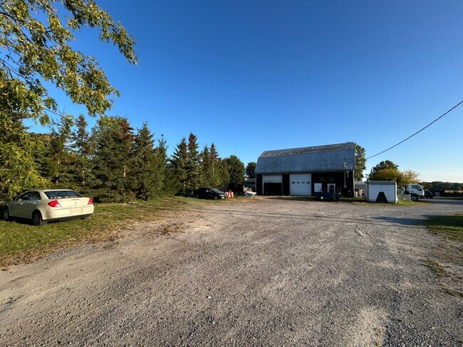 Plus de détails pour 41831 Forks Rd, Wainfleet, ON - Commerce de détail à louer