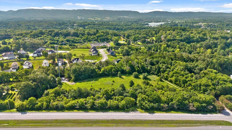 8646 Hwy 58, Harrison, TN à vendre - Photo du bâtiment - Image 3 de 10