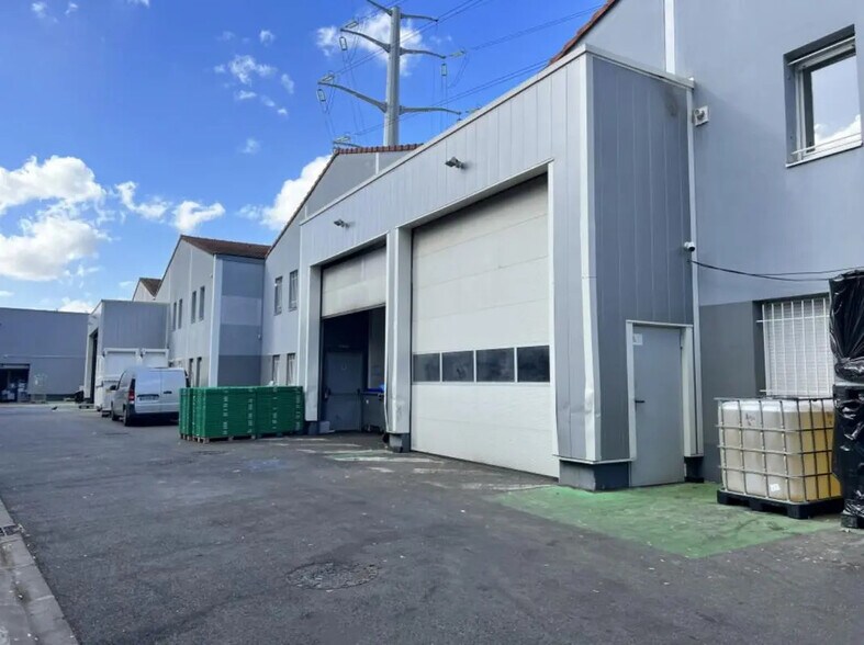 Flex dans Chevilly-Larue à louer - Photo du bâtiment - Image 3 de 6