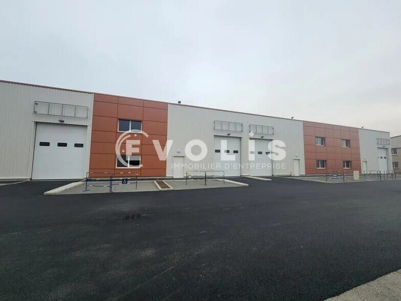 2 Rue Augustin Fresnel, Chassieu for lease - Building Photo - Image 3 of 20