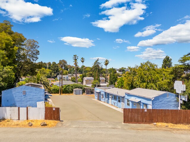 121 Lincoln Rd W, Vallejo, CA à vendre Photo du bâtiment- Image 1 de 29