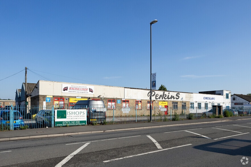 Mansfield Rd, Derby à louer - Photo du bâtiment - Image 3 de 4