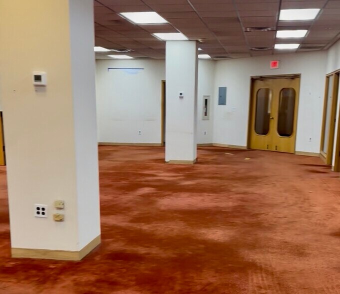 400 Delancy St, Newark, NJ à louer - Photo du bâtiment - Image 2 de 17