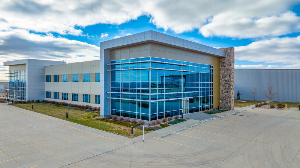 805 48th Ave W, Williston, ND à vendre - Photo du bâtiment - Image 2 de 22