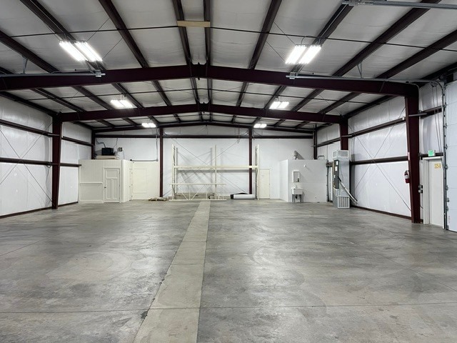325 Tech Way, Grants Pass, OR for lease Interior Photo- Image 1 of 5
