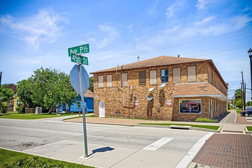 1915 45th St, Galveston, TX à vendre - Photo du bâtiment - Image 2 de 6