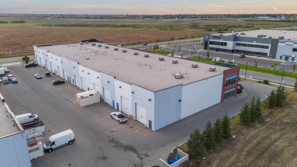 14165-16183 162 Av NW, Edmonton, AB for sale - Building Photo - Image 2 of 3