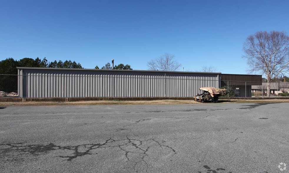 1030 Nine N Dr, Alpharetta, GA à louer - Photo du bâtiment - Image 2 de 8