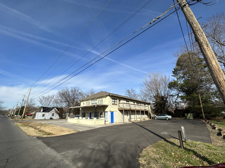 1933 S 28th St, Paducah, KY for sale - Building Photo - Image 1 of 10