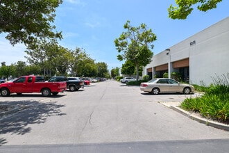 1251-1271 Vanguard Dr, Oxnard, CA for lease Interior Photo- Image 2 of 6
