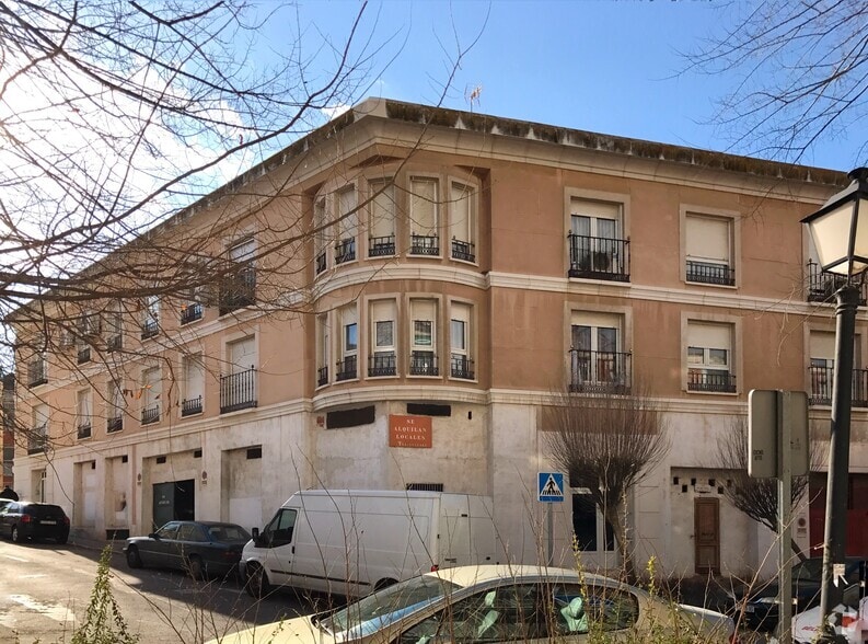 Calle de Carmen, 8, Aranjuez, Madrid for lease - Primary Photo - Image 1 of 2