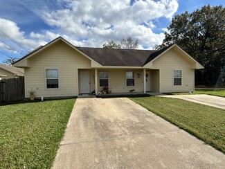 Plus de détails pour 373 1st st, Huntington, TX - Multi-résidentiel à vendre