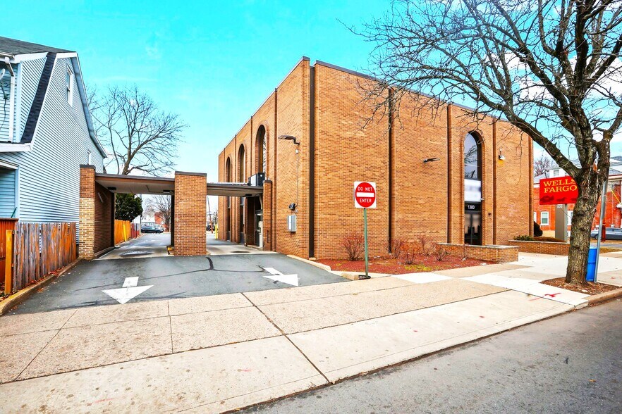 1300 Hamilton Ave, Trenton, NJ for sale - Building Photo - Image 3 of 31