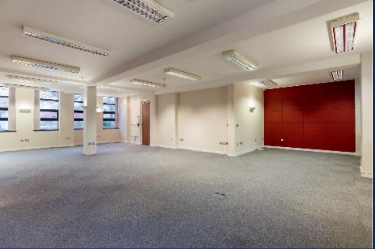 9 Weston Hall Rd, Stoke Prior for lease - Interior Photo - Image 2 of 4