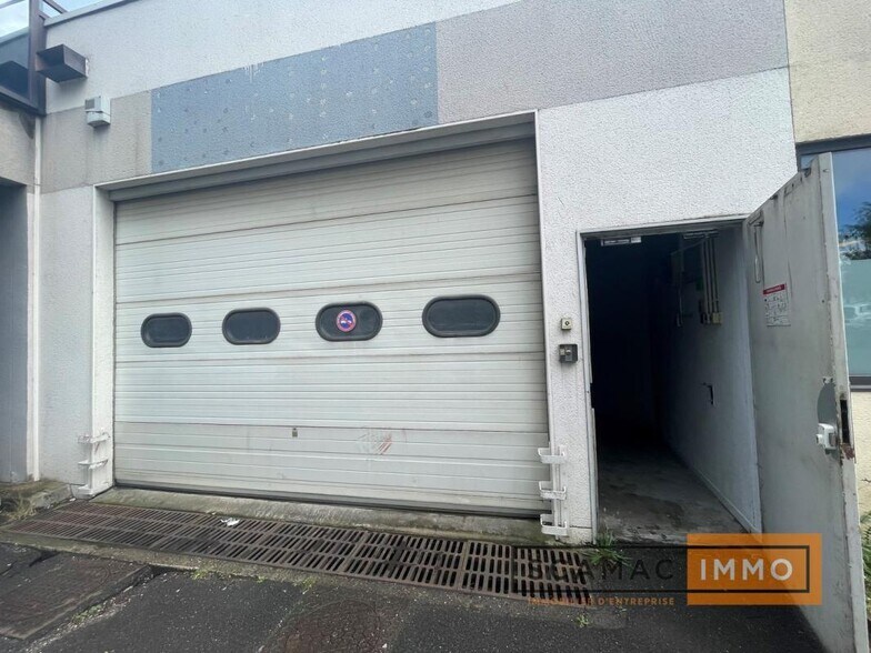 Industrial in Bonneuil-sur-Marne for lease - Building Photo - Image 1 of 4