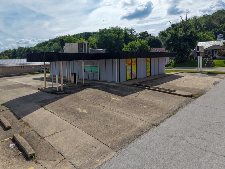 226 Washington St, Newell, WV for sale - Building Photo - Image 3 of 36