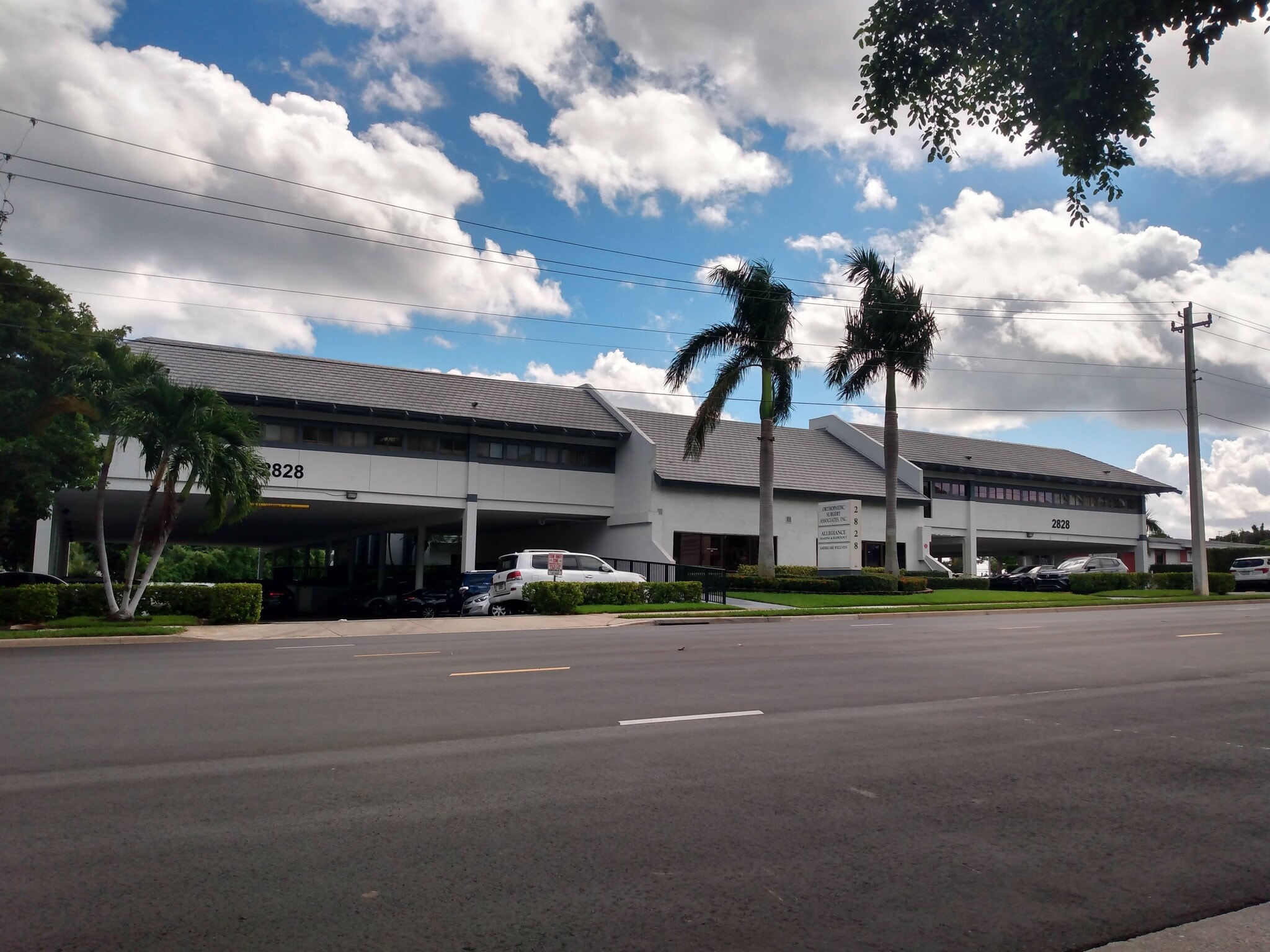 2828 S Seacrest Blvd, Boynton Beach, FL for lease Primary Photo- Image 1 of 11