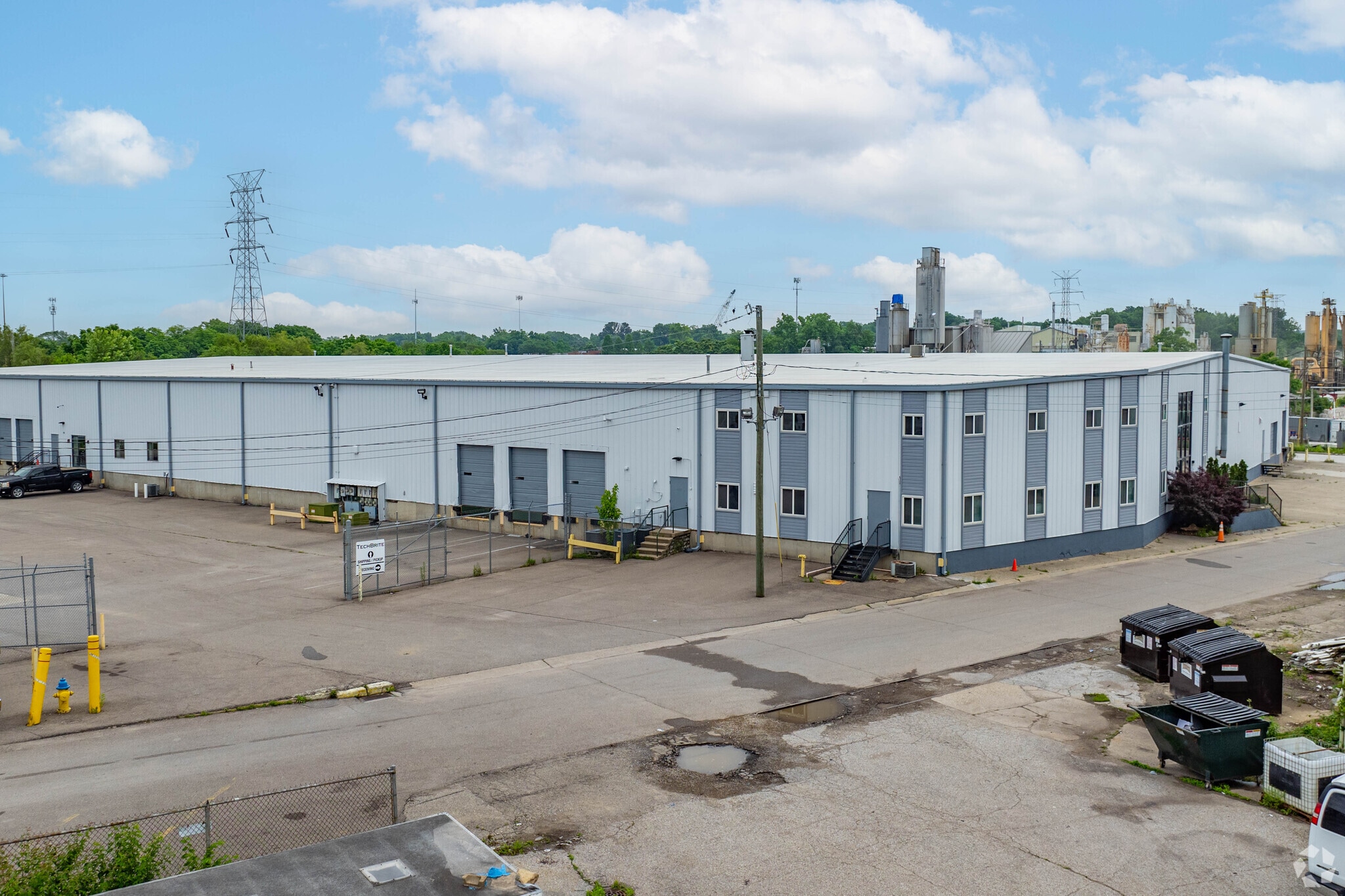 1000-1008 Kieley Pl, Cincinnati, OH for lease Primary Photo- Image 1 of 14