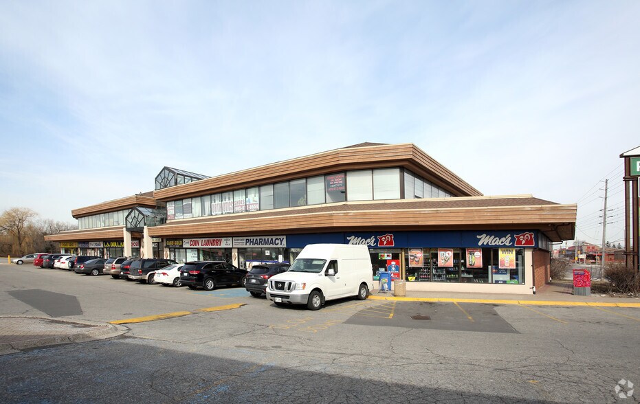 3427 Derry Rd E, Mississauga, ON à louer - Photo du bâtiment - Image 2 de 3