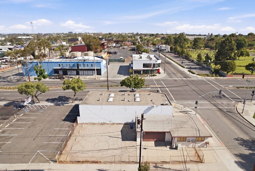 2581 California Ave, Signal Hill, CA for sale - Building Photo - Image 2 of 6