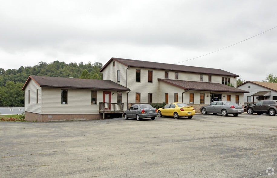 1266 Pittsburgh St, Uniontown, PA à vendre - Photo principale - Image 1 de 3