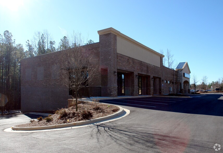 780 Peachtree Industrial Blvd, Suwanee, GA à louer - Photo du bâtiment - Image 3 de 6