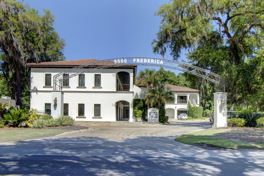 5500 Frederica Rd, Saint Simons Island, GA à vendre - Photo du bâtiment - Image 1 de 1