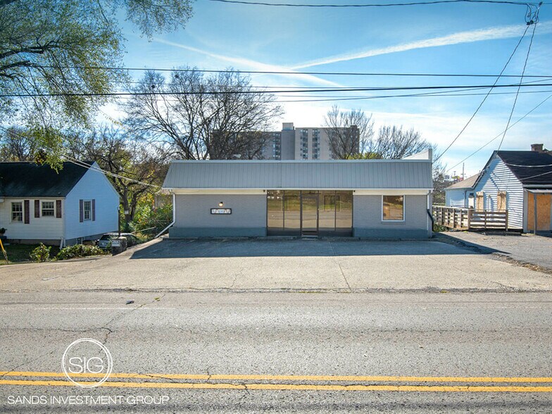 130 Emmitt Ave, Madison, TN à louer - Photo du bâtiment - Image 2 de 4