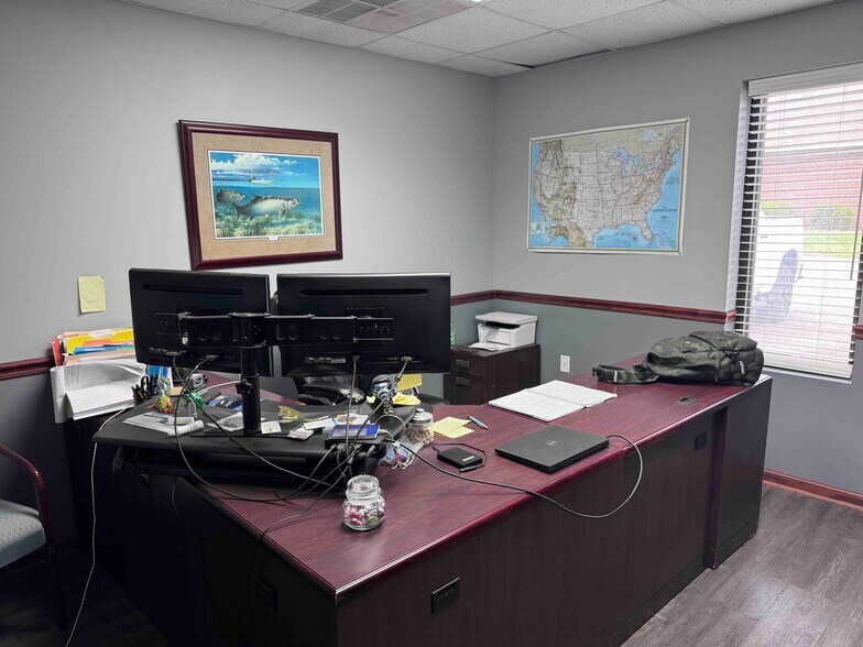 163 Associates Ln, Indian Trail, NC à louer - Photo du bâtiment - Image 3 de 24