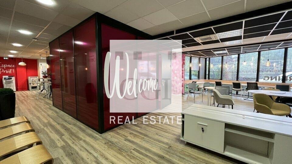 Office in Grenoble for sale Interior Photo- Image 1 of 21