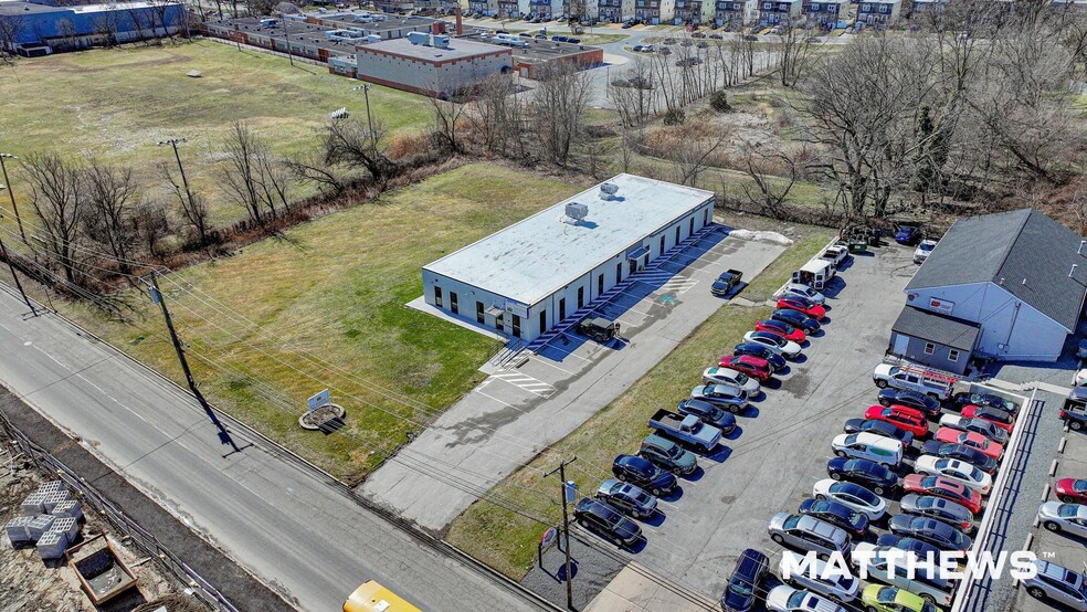 712 Henderson Blvd, Folcroft, PA à vendre - Photo du bâtiment - Image 2 de 3