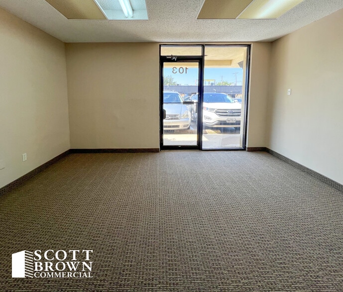 10420 Plano Rd, Dallas, TX for lease - Interior Photo - Image 3 of 15