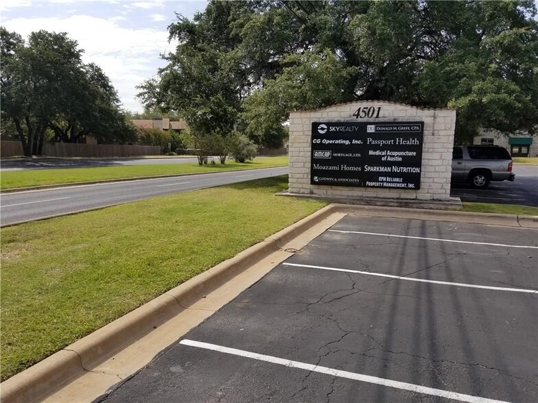 4501 Spicewood Springs Rd, Austin, TX for lease - Building Photo - Image 1 of 18