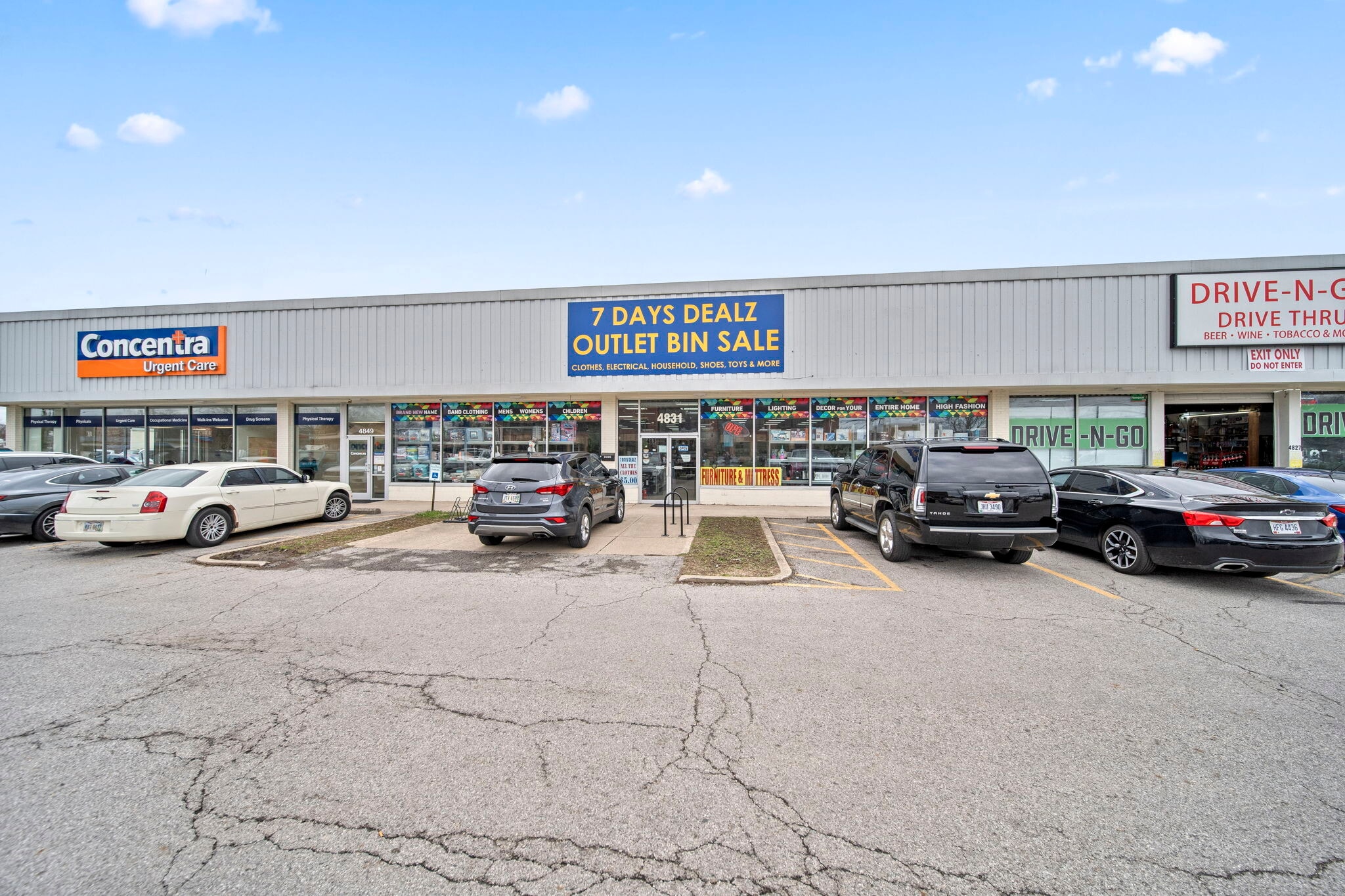 4831-4849 E Main St, Columbus, OH for lease Primary Photo- Image 1 of 8