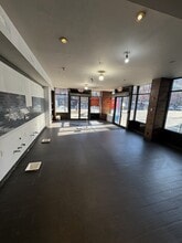 219 1st Ave, New York, NY à louer Photo intérieure- Image 2 de 2