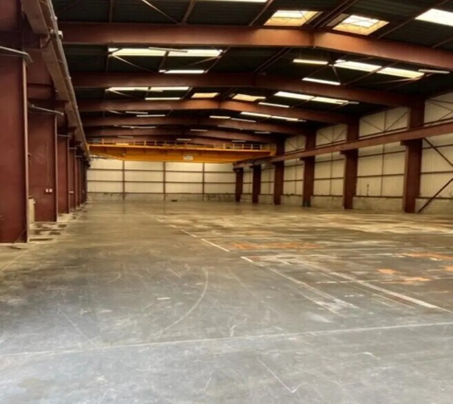 22 Avenue Du Château, SAINT-OUEN-L'AUMONE à louer - Photo du bâtiment - Image 2 de 9