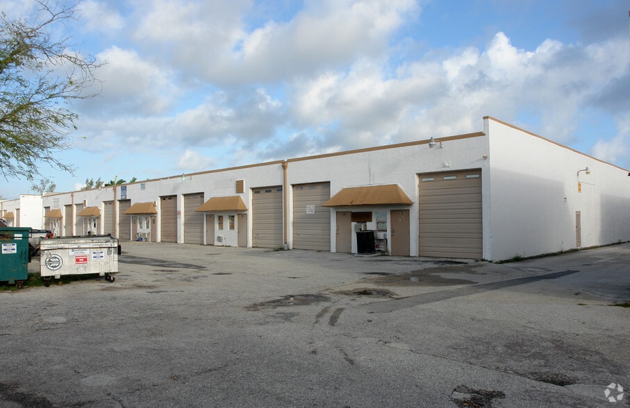5925 Anglers Ave, Fort Lauderdale, FL for lease - Building Photo - Image 2 of 2