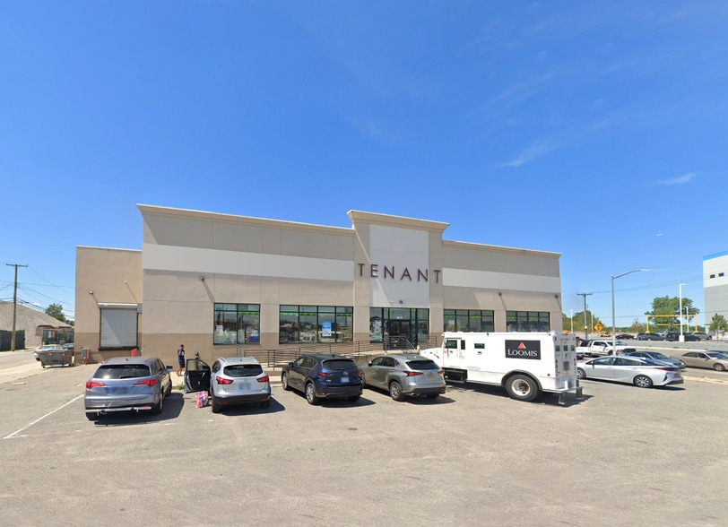 248-56 Rockaway Blvd, Rosedale, NY à louer - Photo du bâtiment - Image 1 de 5